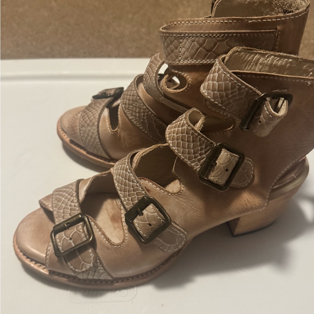 Freebird Tan Leather Strappy Sandals